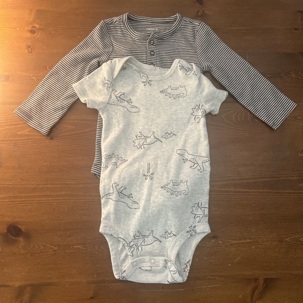Lot Of 2 CARTERS 12‎ Month Bodysuit